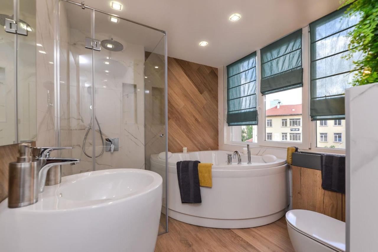 Urban Eden - Lux & Style, 2-Bedroom, 2-Bathroom Sofia Eksteriør billede